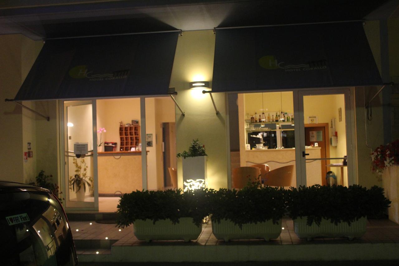Hotel Corallo Pineto Kültér fotó
